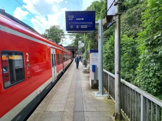 Ankunft in Aachen; Herr Chevalier ist wieder sehr entgegenkommend :-)