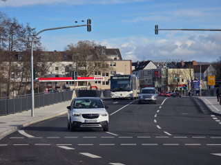 Da kommt der Schnellbus SB20 von Jülich nach Aachen