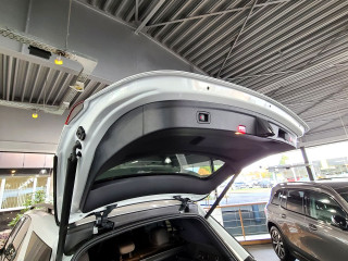 ...und der Schalter oben links?